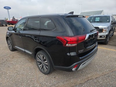 2019 Mitsubishi Outlander ES