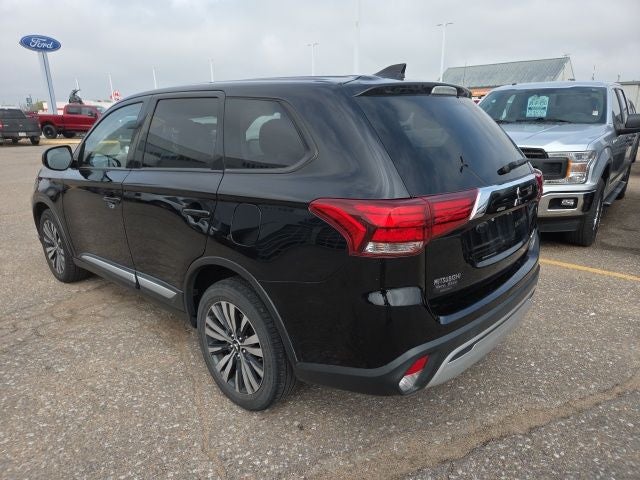 2019 Mitsubishi Outlander ES