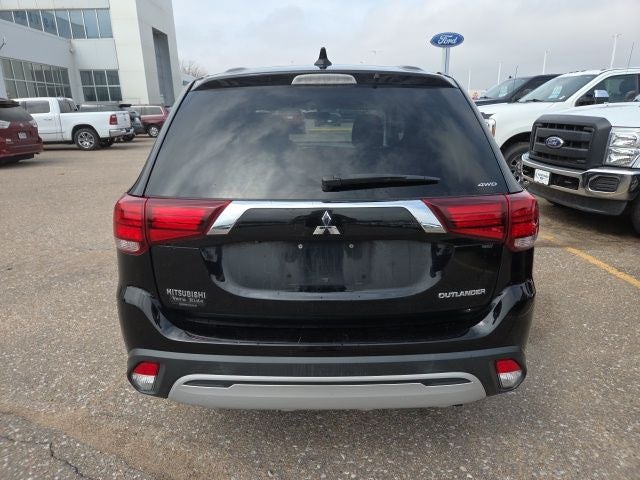 2019 Mitsubishi Outlander ES