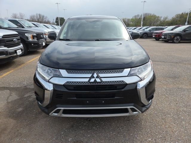 2019 Mitsubishi Outlander ES