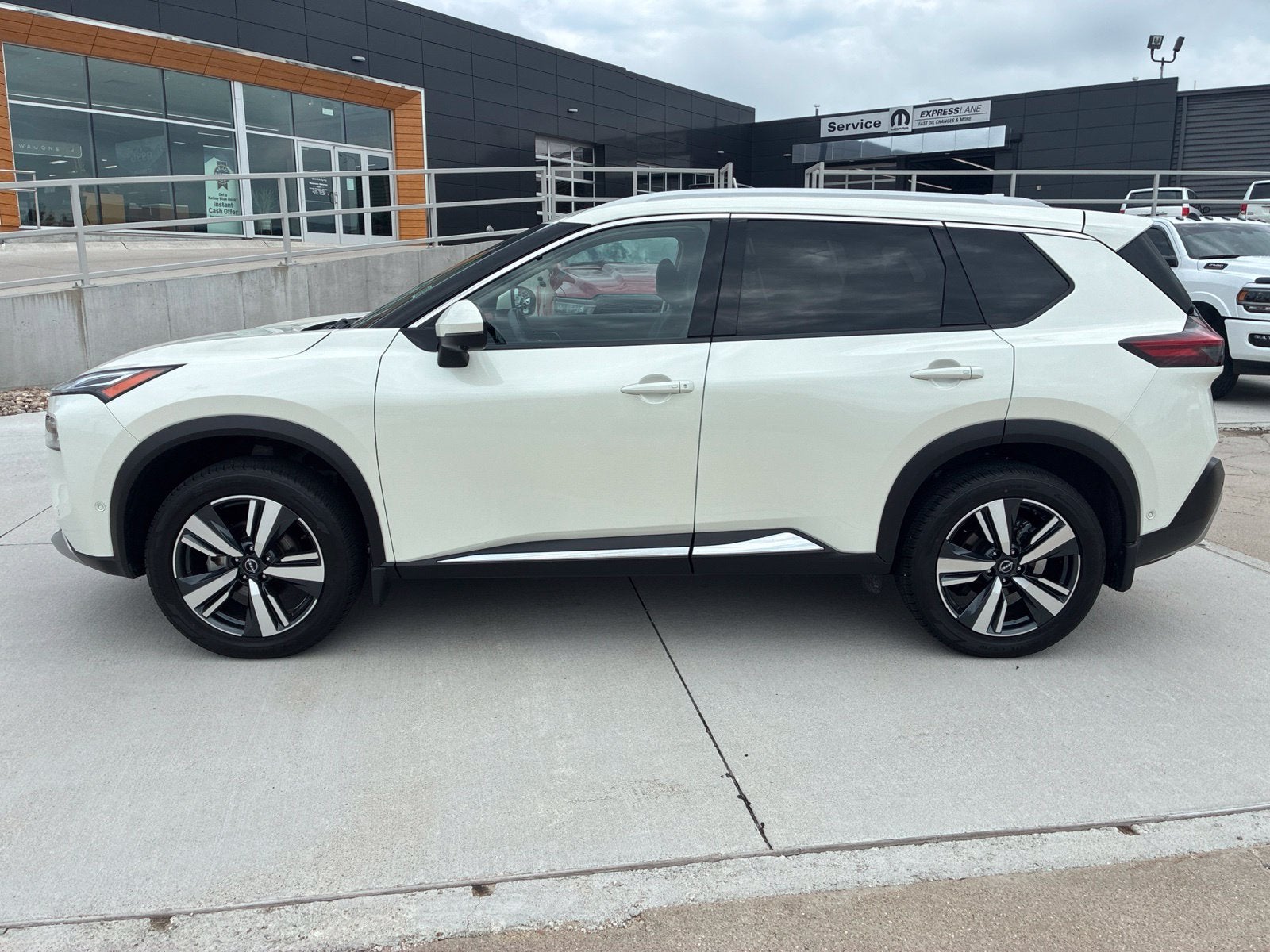 2022 Nissan Rogue Platinum
