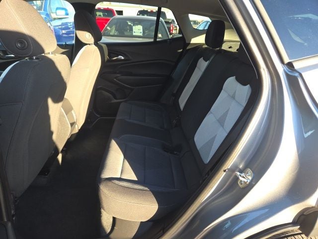 2025 Chevrolet Trax LS 1LS