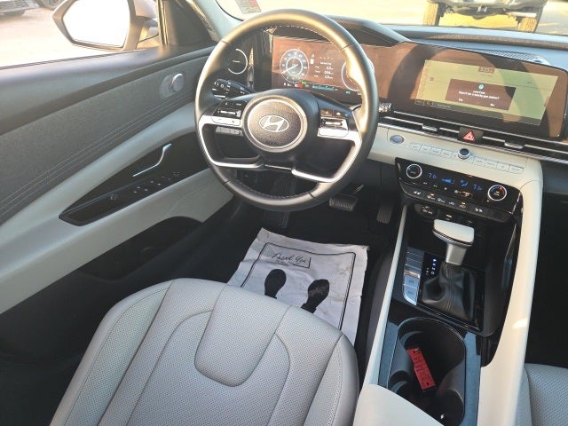 2025 Hyundai Elantra Hybrid Limited