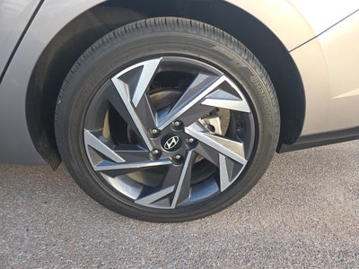 2025 Hyundai Elantra Hybrid Limited