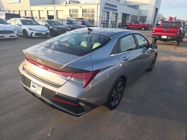 2025 Hyundai Elantra Hybrid Limited