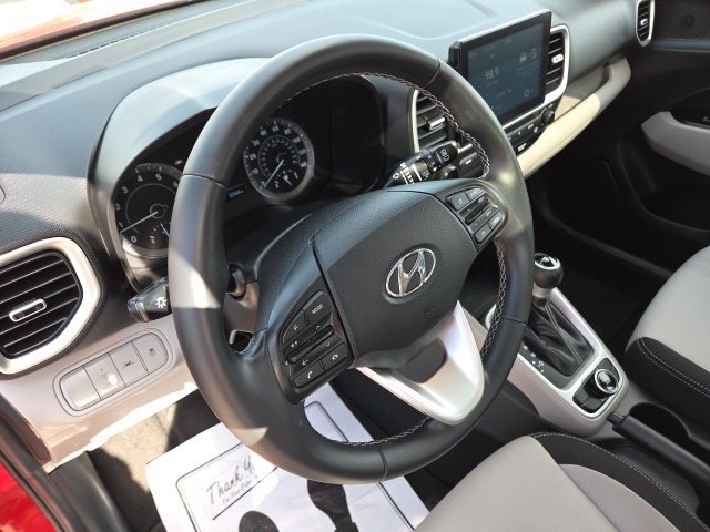 2022 Hyundai Venue SEL