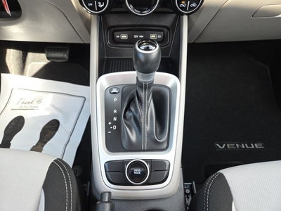 2022 Hyundai Venue SEL