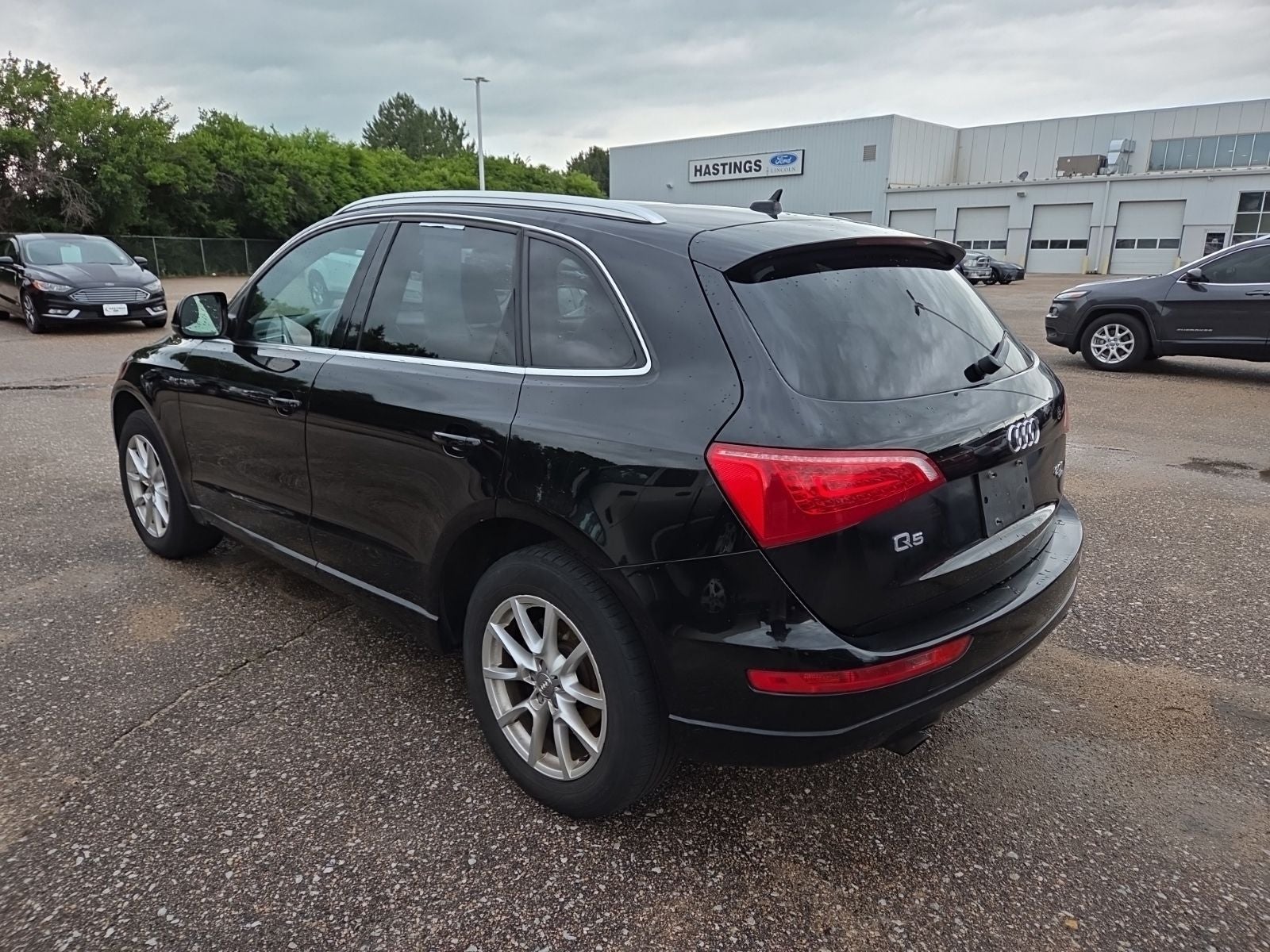 Used 2011 Audi Q5 Premium with VIN WA1CFAFP0BA033951 for sale in Hastings, NE