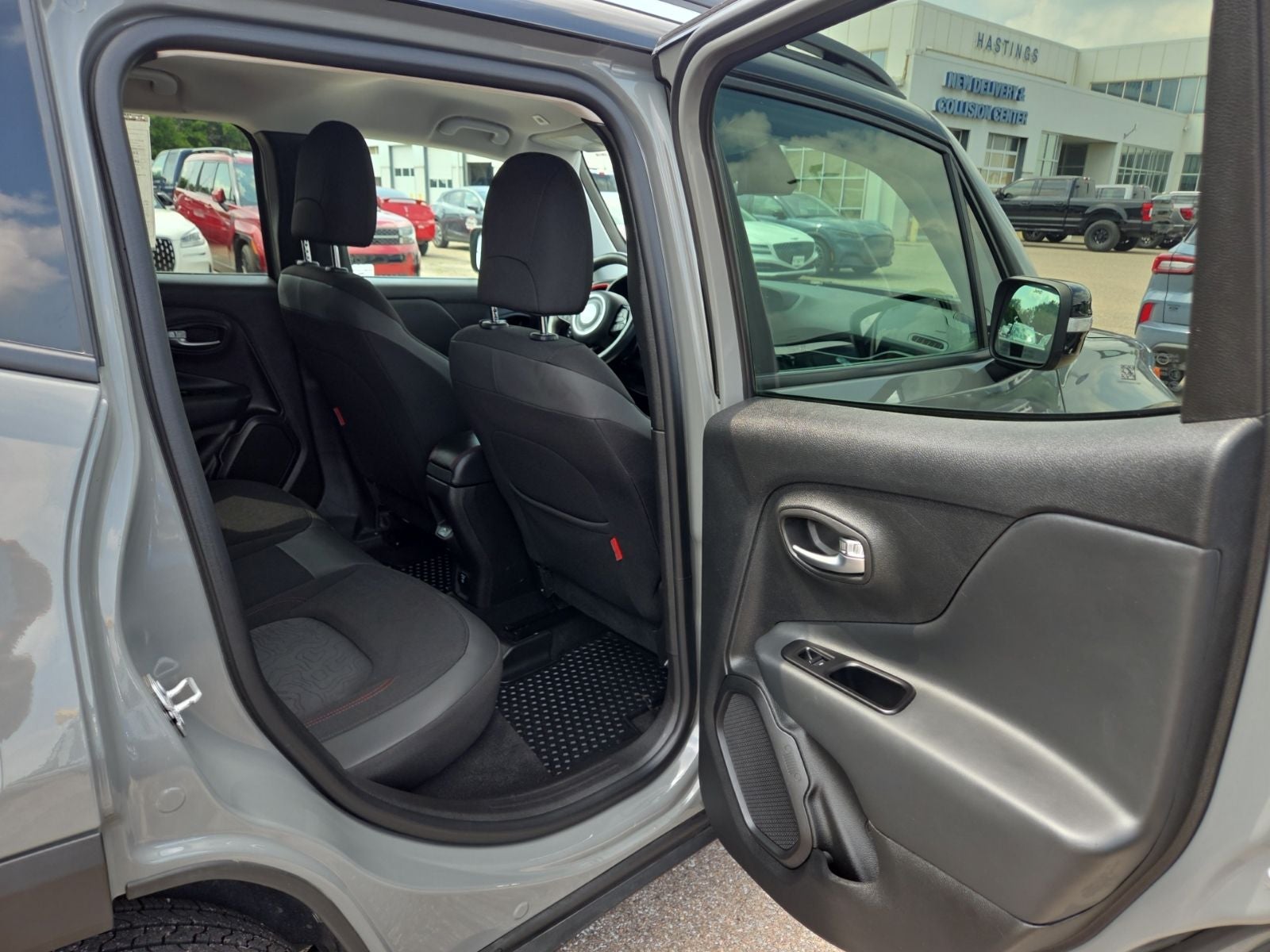 2022 Jeep Renegade Trailhawk